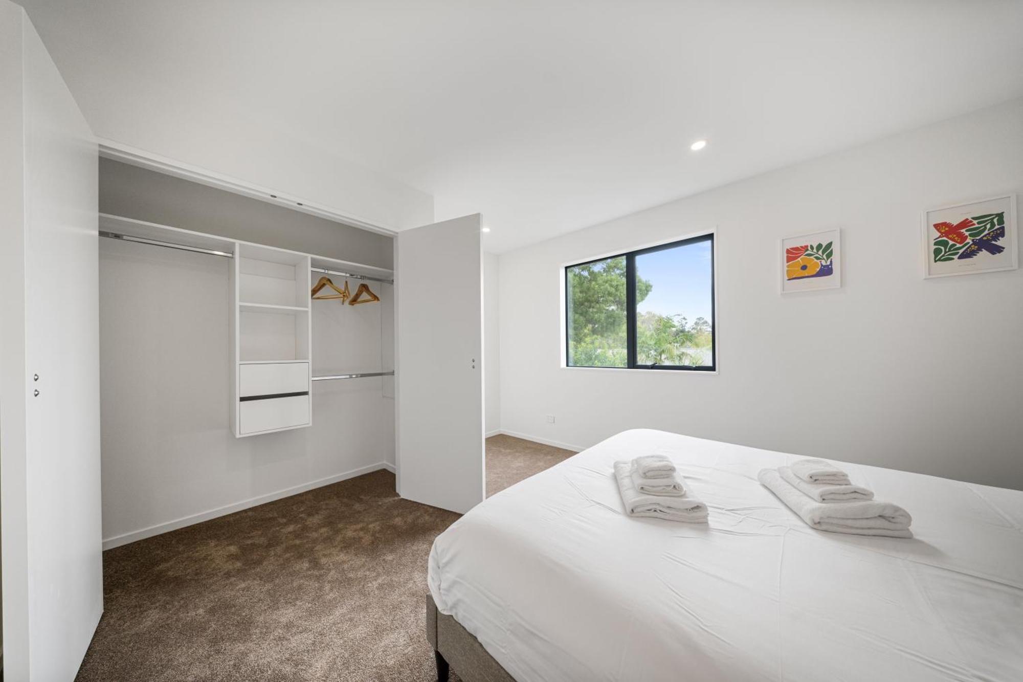 West Harbour Modern 4-Bedroom Retreat Auckland Exteriér fotografie